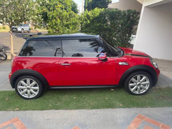 MINI COOPER 1.6 S 16V TURBO GASOLINA 2P AUTOMÁTICO MINI COOPER 1.6 S 16V TURBO GASOLINA 2P AUTOMÁTICO
